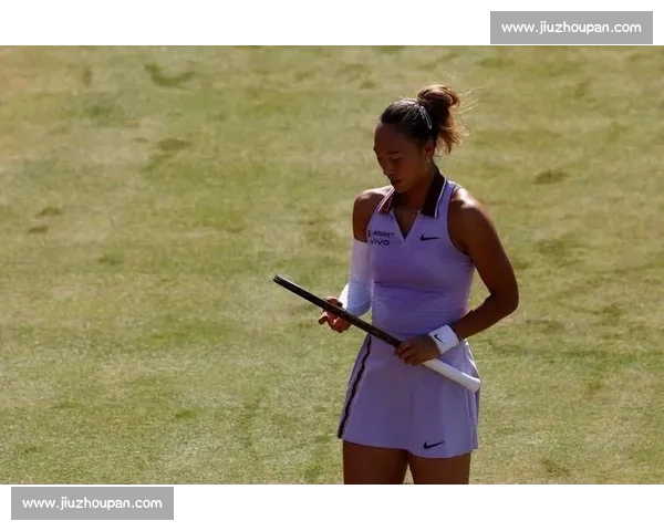 致命鞋患拖累！郑钦文因装备问题止步女王杯半决赛